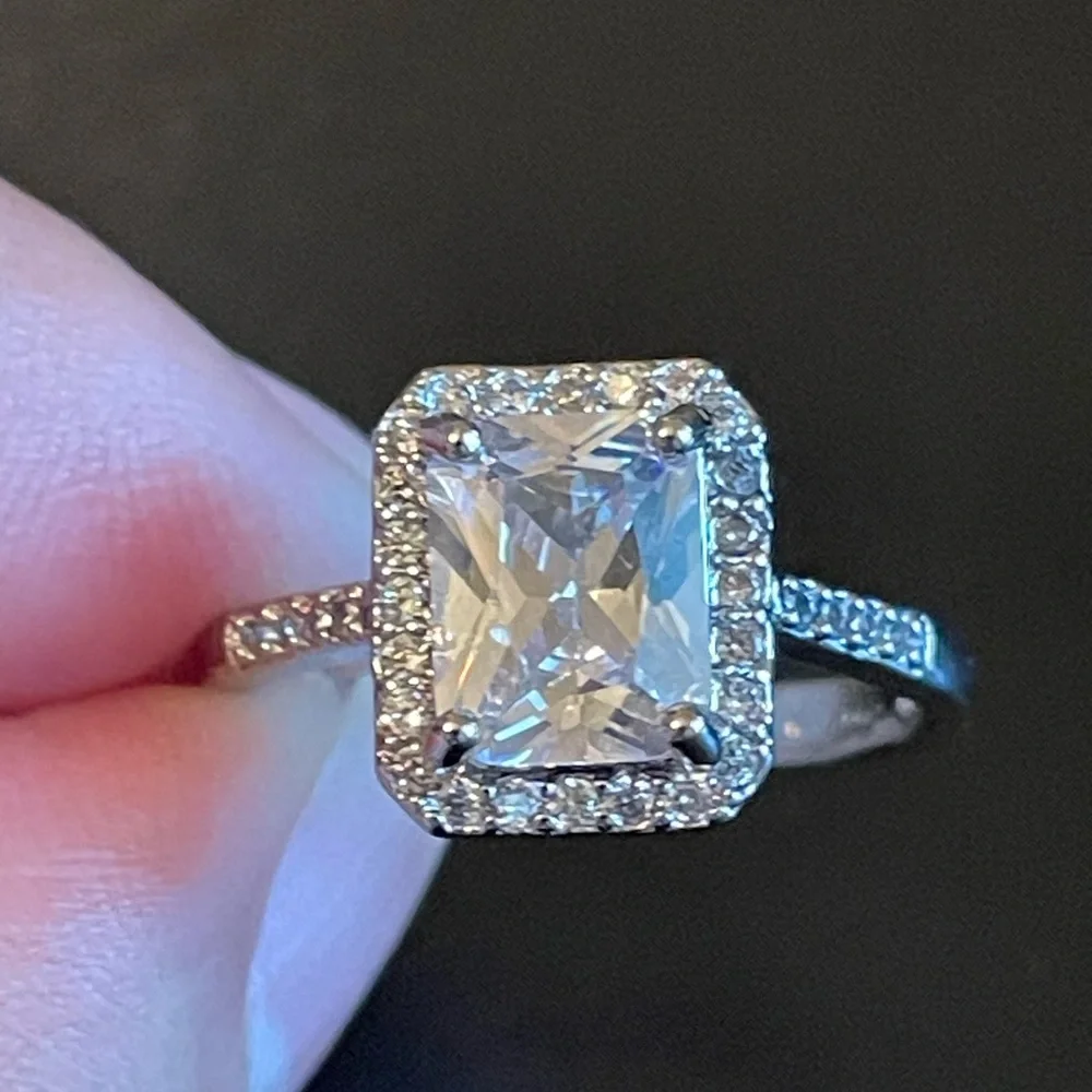 White rhinestone silver plated CZ ring - Picture 5 of 9